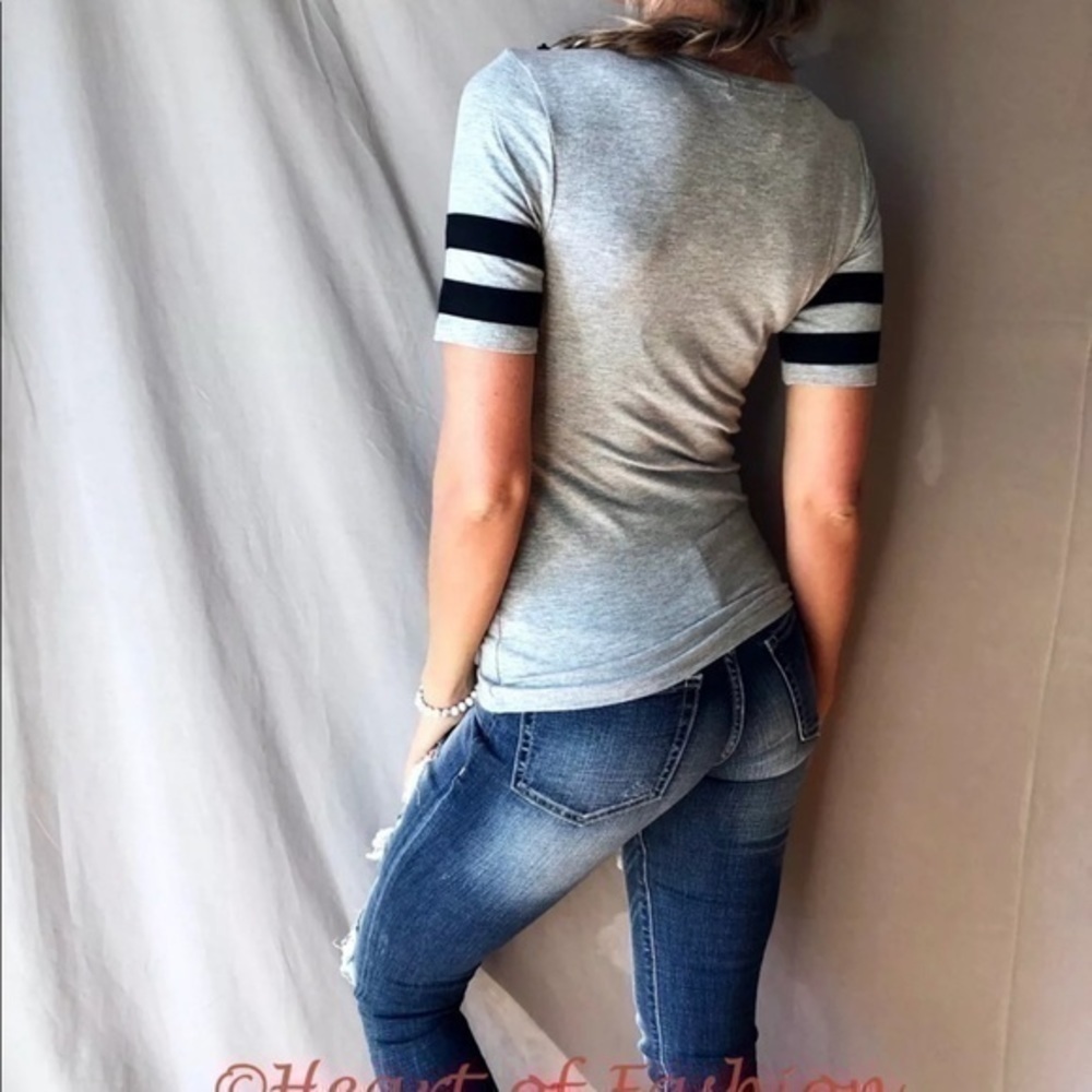 Color Block Stripe Short Sleeve Keyhole Tee Shirt - Picture 3 of 7